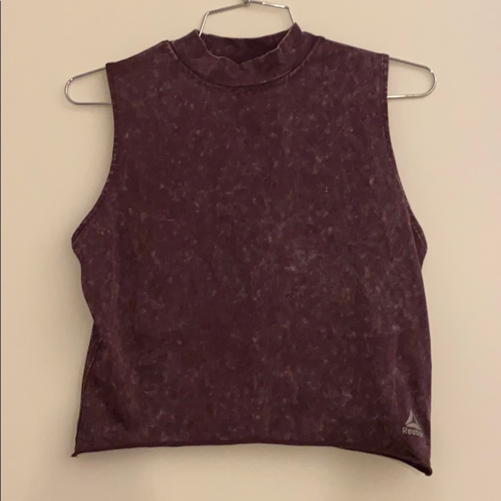 NWOT!! Reebok Cropped Tank 💜🖤